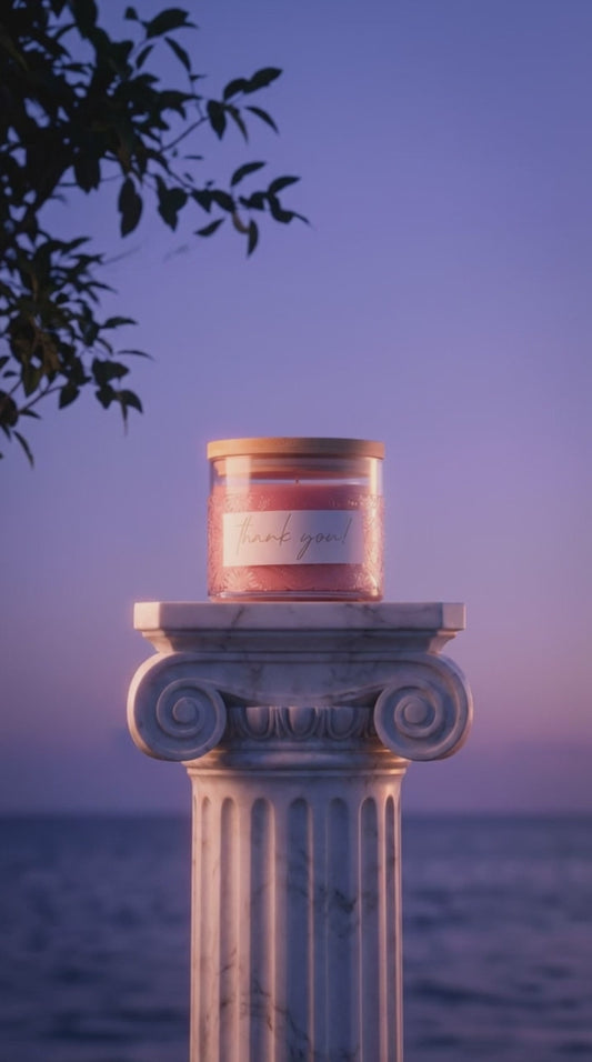 LUXEF1 Woman Of Love Candle